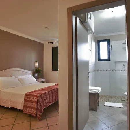 مزرعة للإقامة Masseria Tenuta Specolizzi *