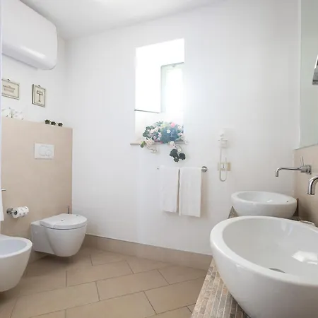 Masseria Tenuta Specolizzi مزرعة للإقامة ليدو ماريني