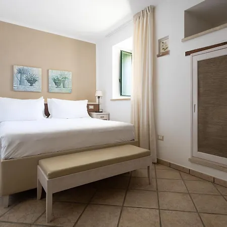 Masseria Tenuta Specolizzi مزرعة للإقامة ليدو ماريني
