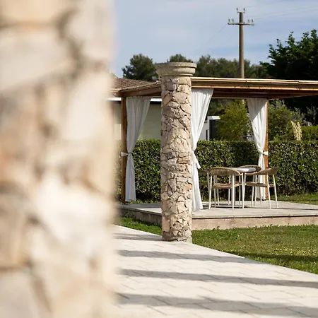 مزرعة للإقامة Masseria Tenuta Specolizzi ليدو ماريني