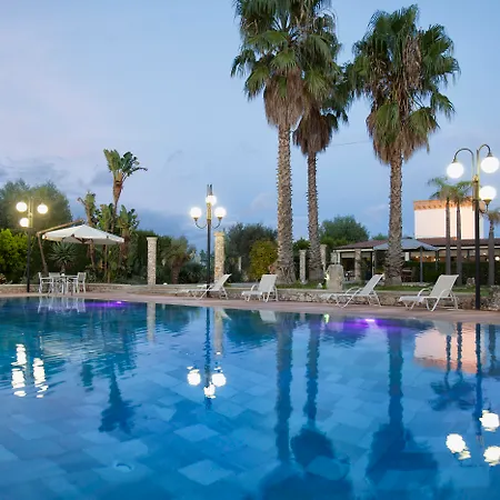 Masseria Tenuta Specolizzi * Lido Marini