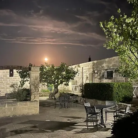 Masseria Tenuta Specolizzi * Lido Marini