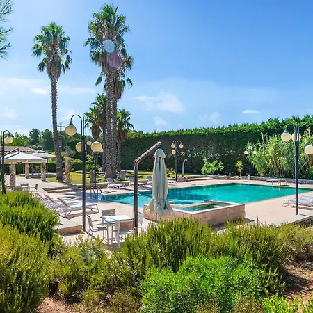 Alloggio per agriturismo Masseria Tenuta Specolizzi Lido Marini