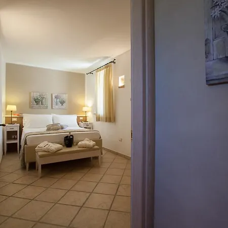Masseria Tenuta Specolizzi * Lido Marini